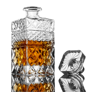 The Whiskey Decanter Box Gift Set