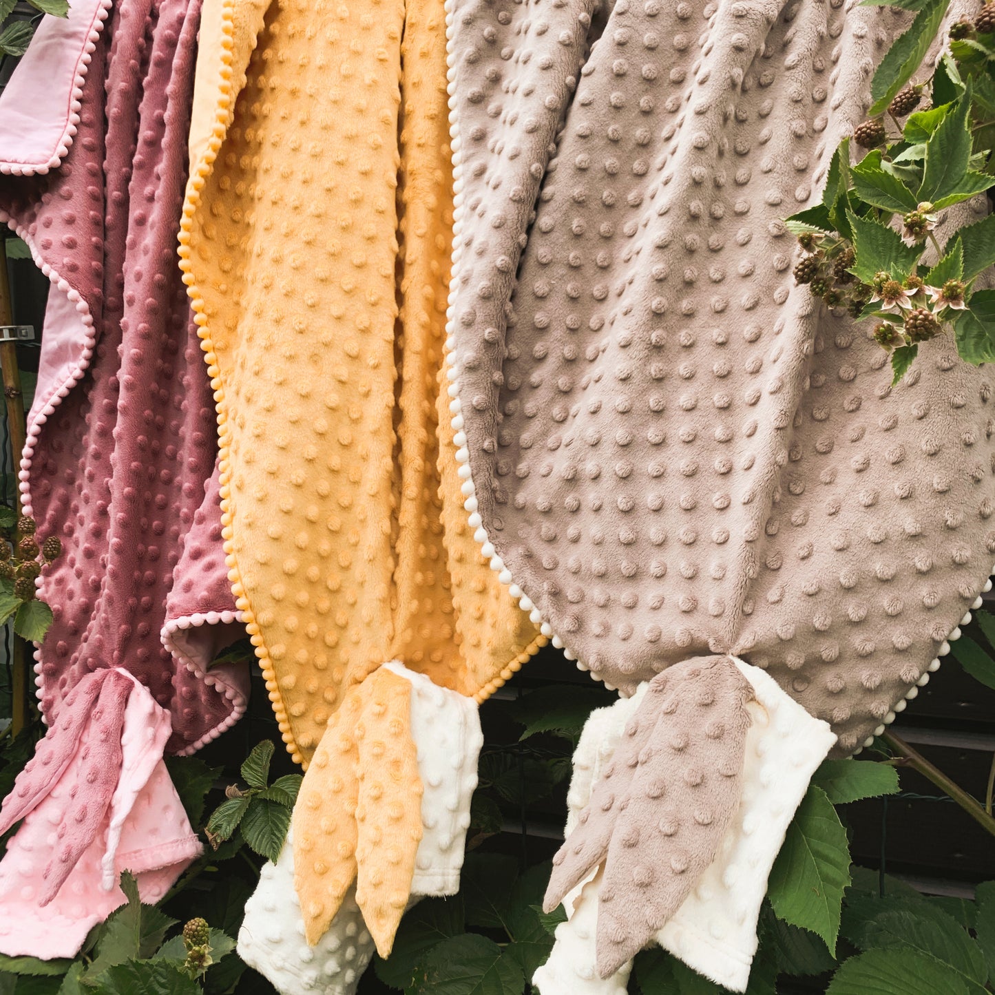 2-in-1 Cosy Blanket with Sewn-Up Baby Comforter – Dusty Rose