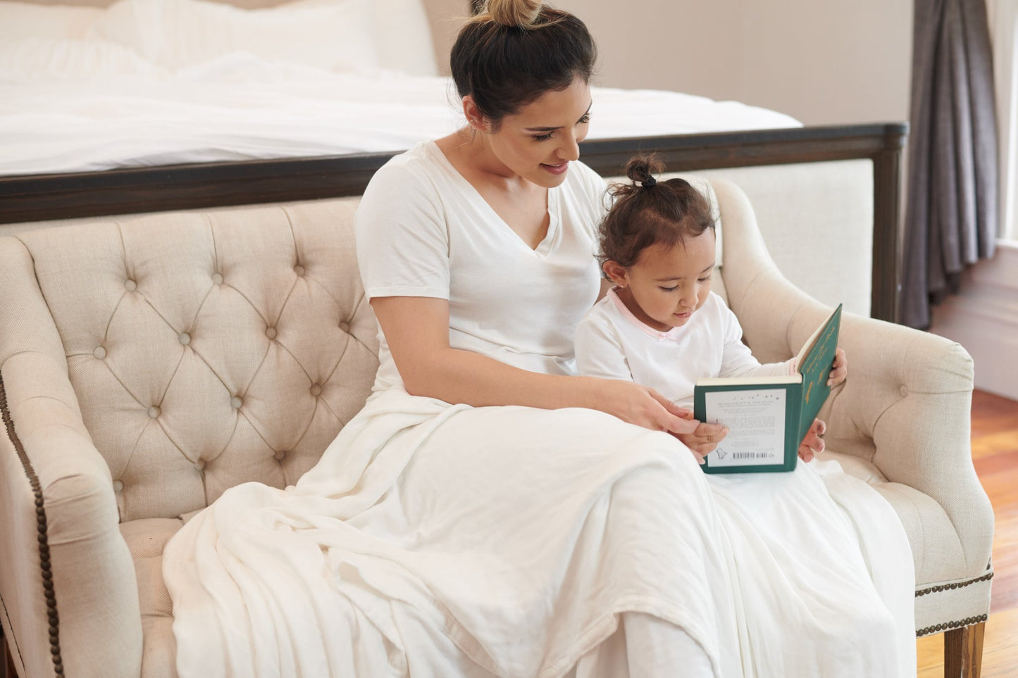 Pristine White Oversized Queen Bamboo Baby Bed Blanket